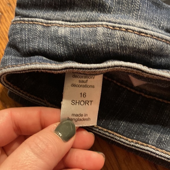 M Jeans by Maurice’s - Picture 3 of 3